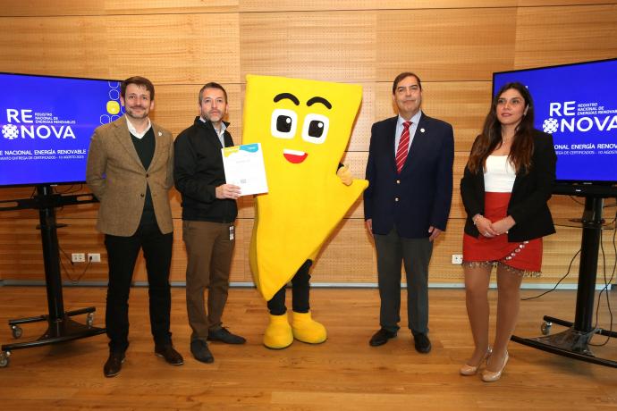 Entrega de Certificados RENOVA  por el Coordinador Eléctrico Nacional