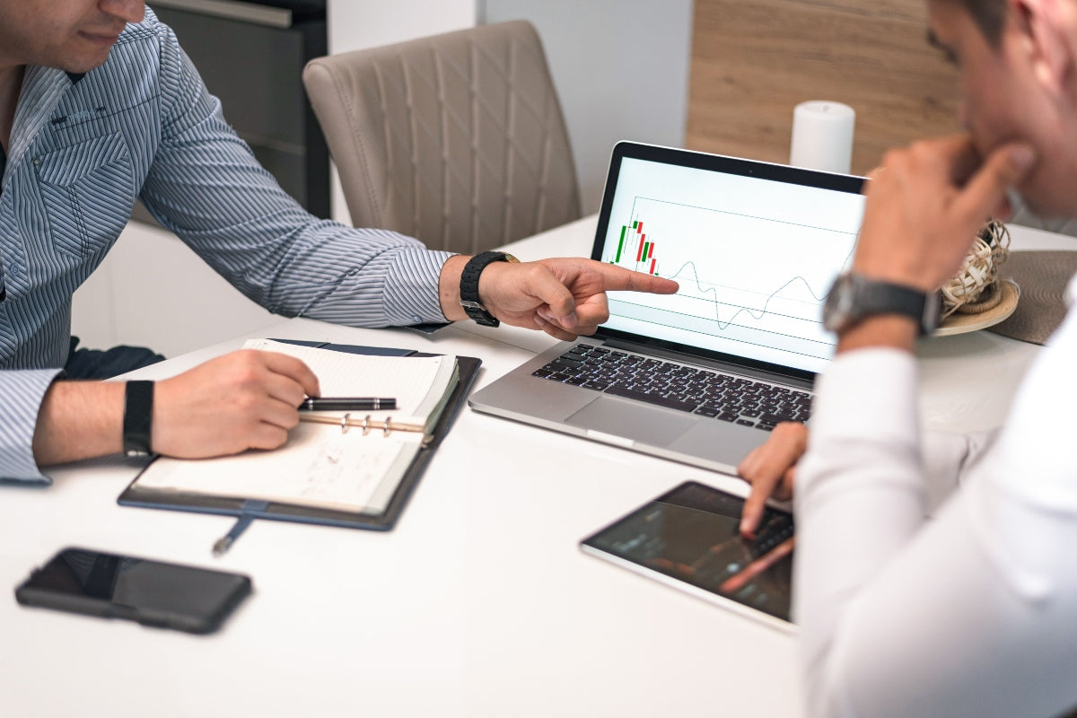 ¿Cómo medir el consumo energético reduce costos en tu empresa?